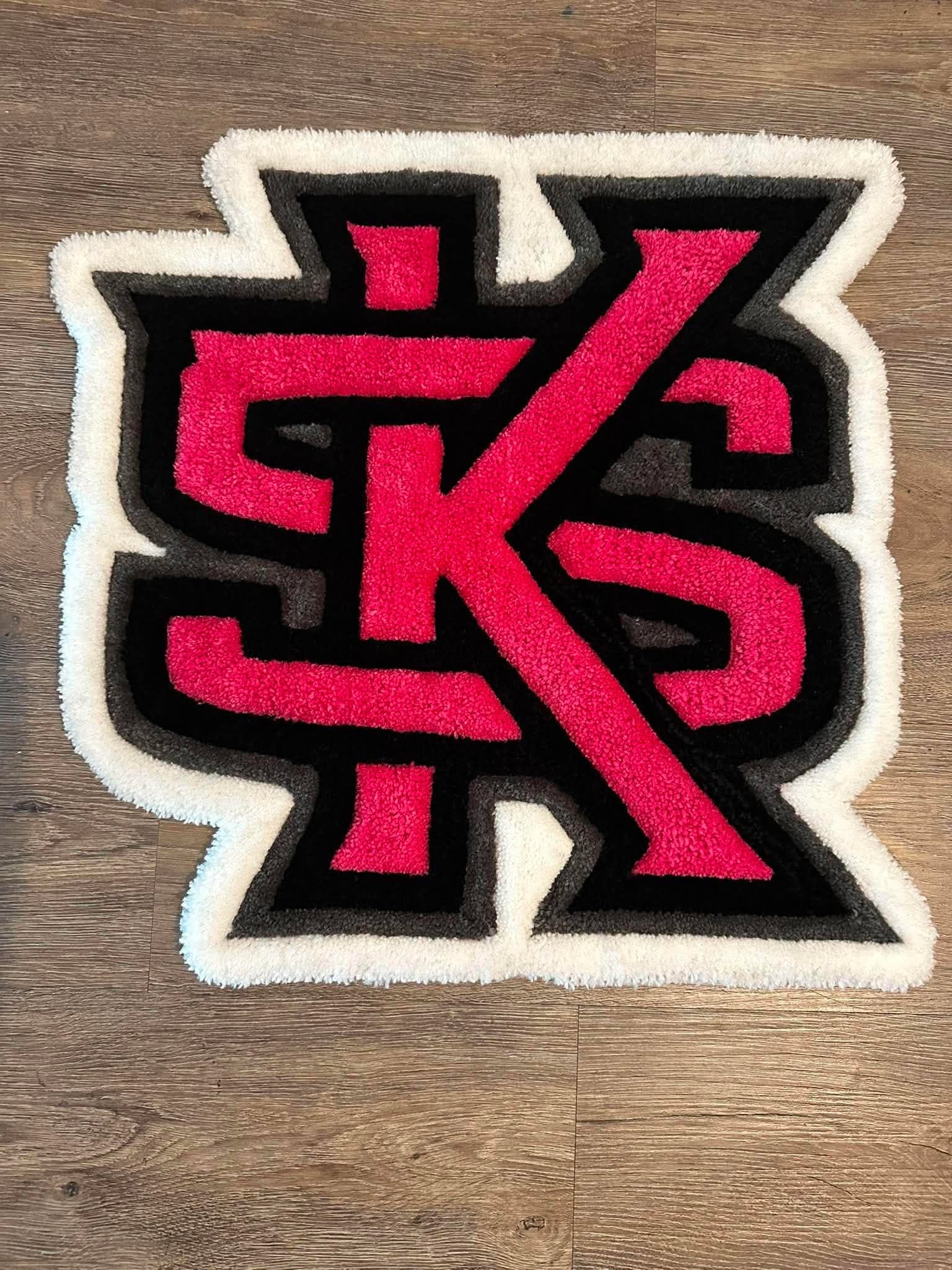 Custom tufted rug by Stubbs' Rugz